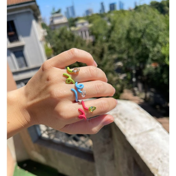 🩵 Light Blue Baby Tendril Vine Enamel Ring 🩵 - Picture 4 of 11
